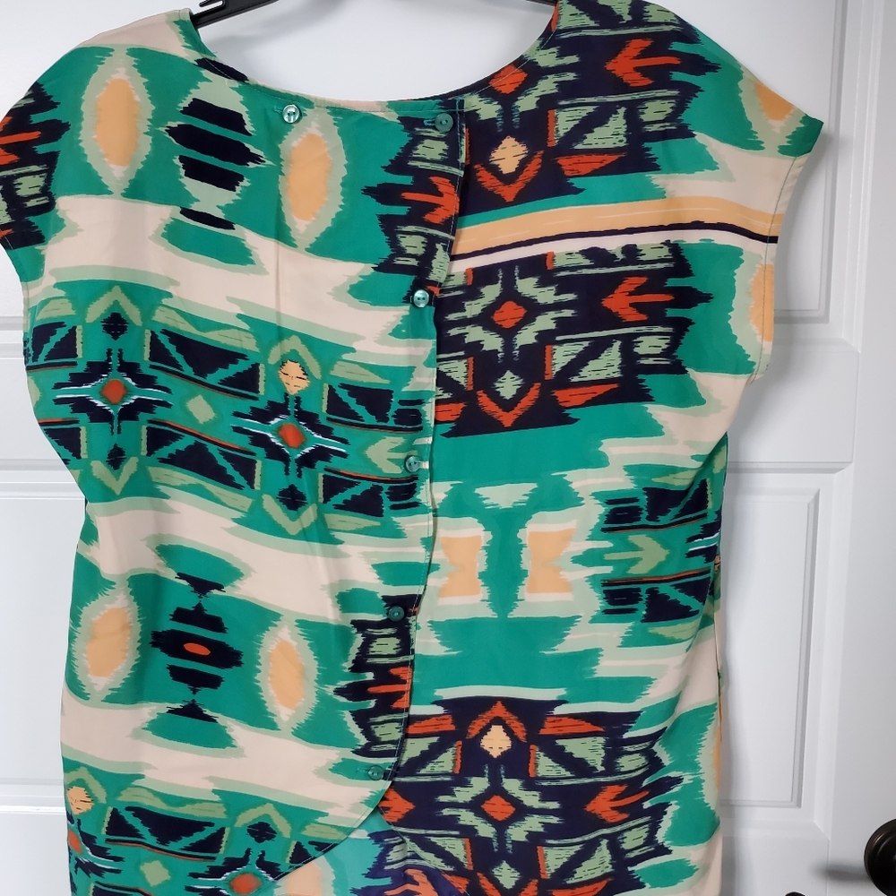 Top - Picture 3 of 5